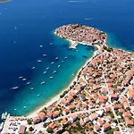 Holiday home Holiday Home Primosten