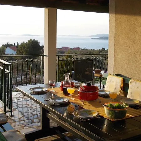 Casa de Férias Holiday Home Primosten