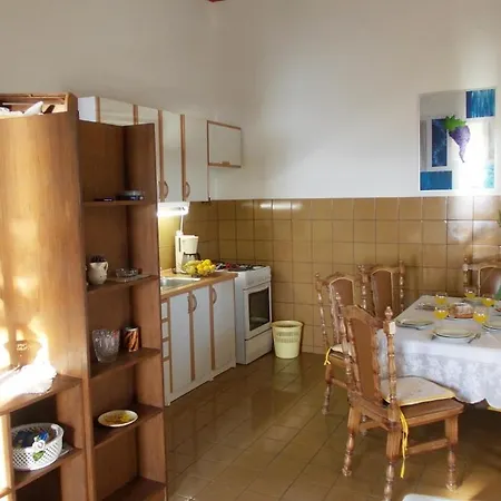 Holiday Home Primosten Casa de Férias *