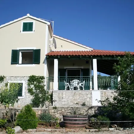 Holiday Home Primosten בית נופש