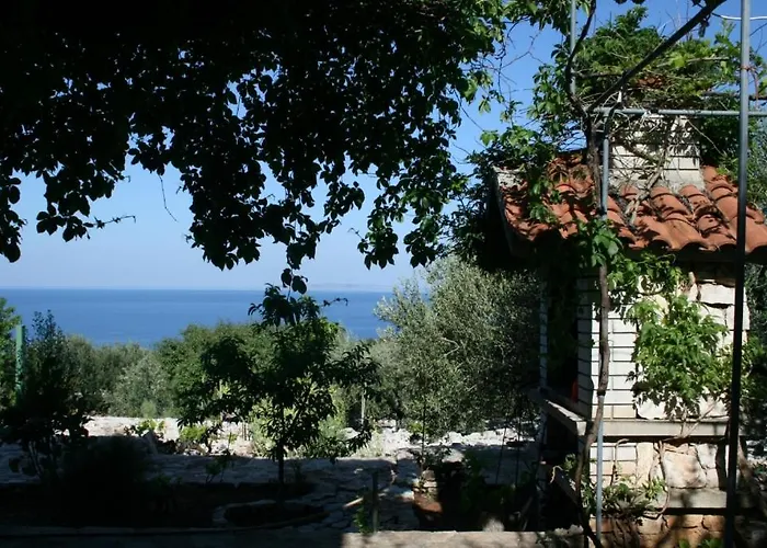 Holiday Home Primosten 펜션 프리모스턴